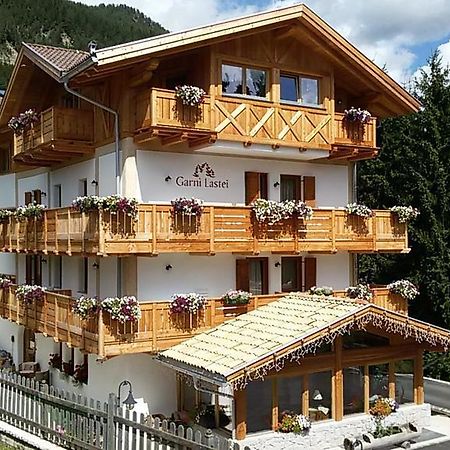 Hotel Garni Lastei Pozza di Fassa Luaran gambar