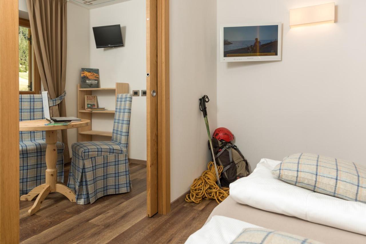 Hotel Garni Lastei Pozza di Fassa Luaran gambar