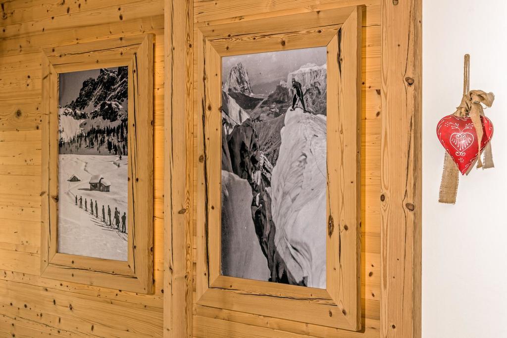 Hotel Garni Lastei Pozza di Fassa Luaran gambar